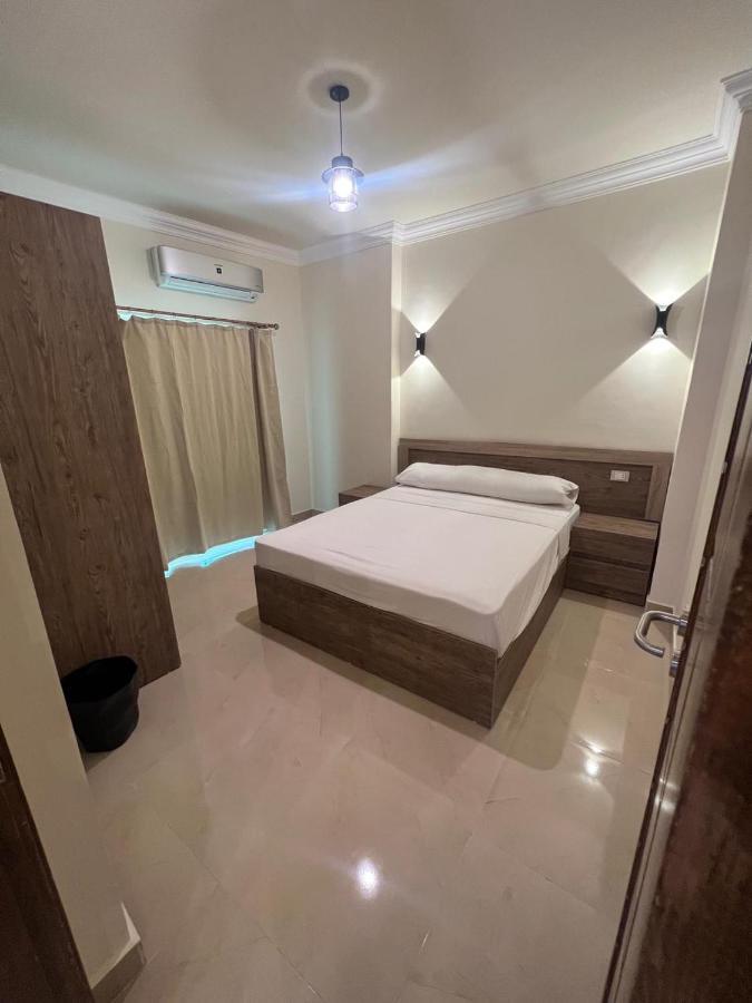Marina Sky Apartman Gurdaka Kültér fotó