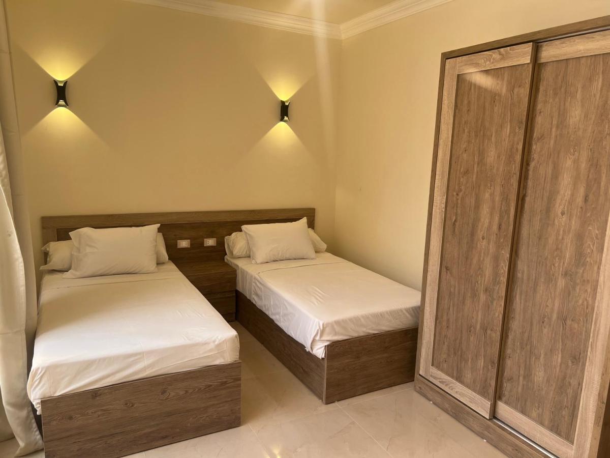 Marina Sky Apartman Gurdaka Kültér fotó